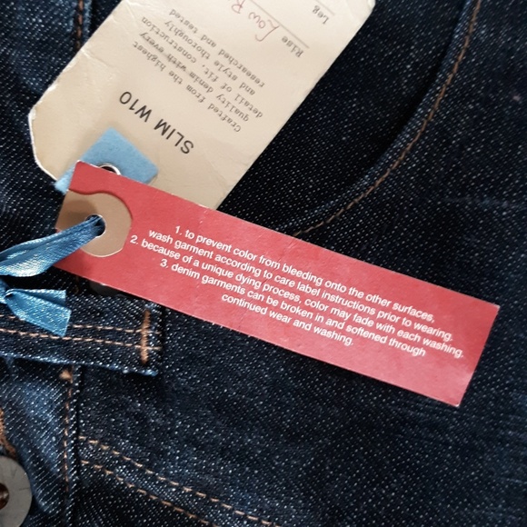 X2 Low Rise Crop Dark Wash Denim Blue Jeans Sz 2 - Picture 3 of 8